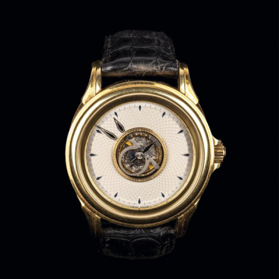 Reloj Omega Tourbillon Nº 16.  Importante reloj de pulsera para caballero en oro amarillo de 18 K.