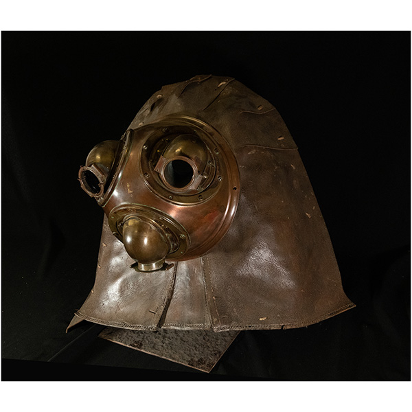 Revolución Industrial Inglesa, primera máscara de protección para los obreros del acero, manufactura Windsor Engineering &amp; Co, Glasgow Patent, siglo XIX.