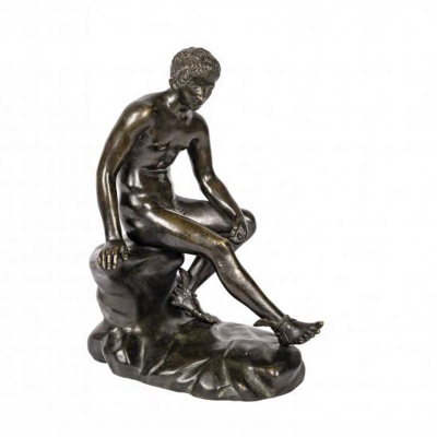 &quot;Hermes sentado&quot;. Escultura Grand Tour realizada en bronce. Firmada en un lateral.