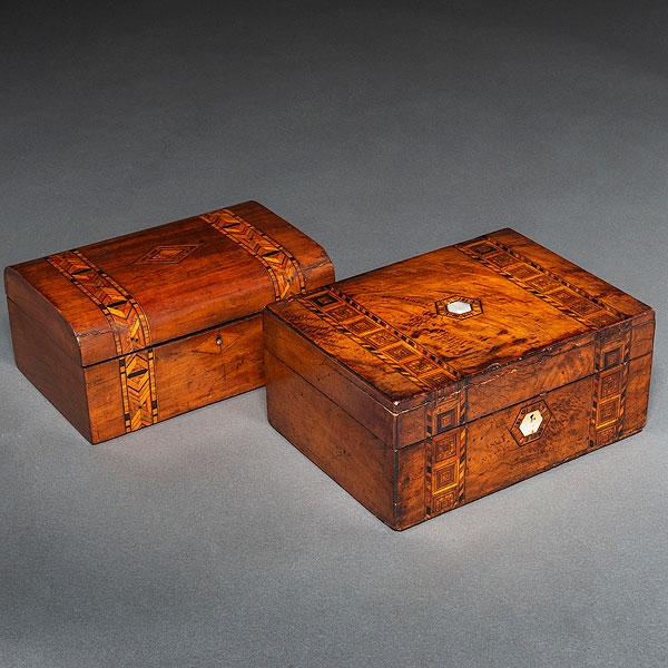 Conjunto de dos cajas en madera de raíz. Finales del Siglo XIX