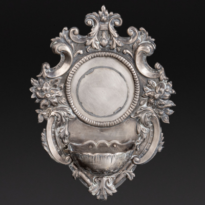Aguabenditera en plata española punzonada del siglo XIX