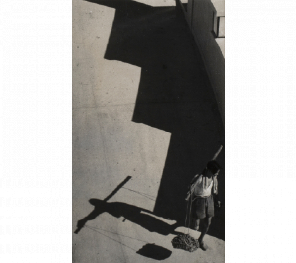 FAN HO (Shanghai, China, 1931 - San José, California, 2016)  Line and shadow, 1953 
