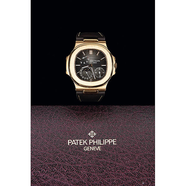 Magnífico reloj de pulsera para caballero Patek Philippe Nautilus 5712R-001. Realizado en oro rosa de 18 K 