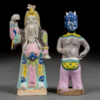 Pareja de figuras en porcelana china familia rosa. Trabajo chino, Siglo XVIII