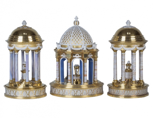 Tres templetes de porcelana esmaltada Darte Freres
