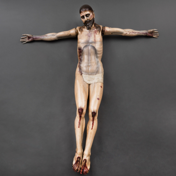"Cristo crucificado" Escultura articulada en madera tallada y policromada.Finales del Siglo XVIII