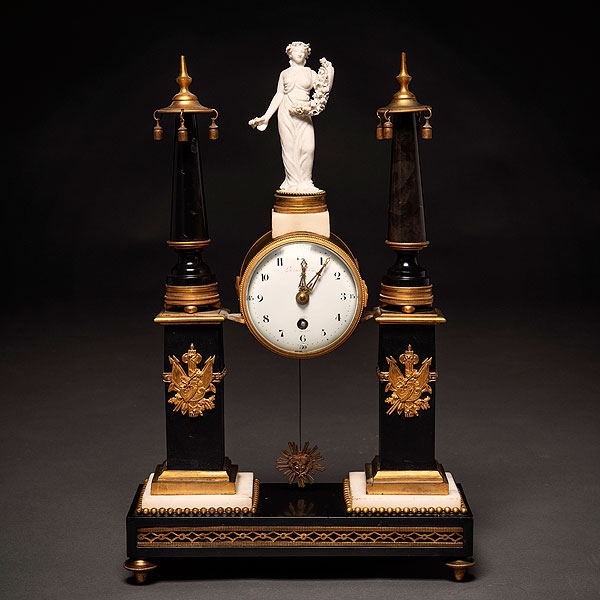 Reloj de sobremesa francés estilo Luís XVI 