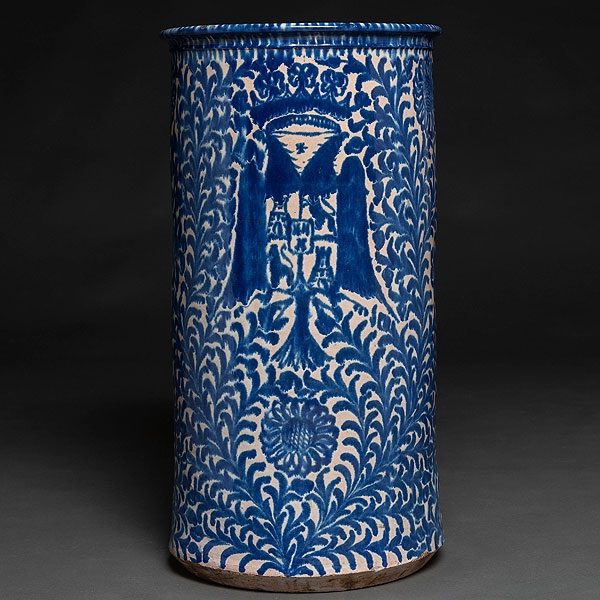 Paragüero en cerámica Española azul y blanca del siglo XIX.