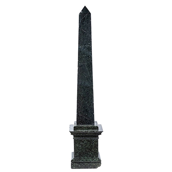 Obelisco de mármol verde “serpentín”, S.XIX