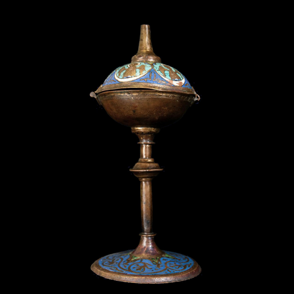 Excepcional Ciborio de Limoges.  Talleres franceses de Limoges de los siglos XII - XVIII