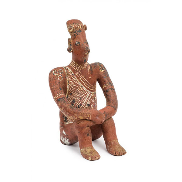 Figura de hombre sendente de terracota. Jalisco, Occidente de México. 300 a C.- 300 d.C.