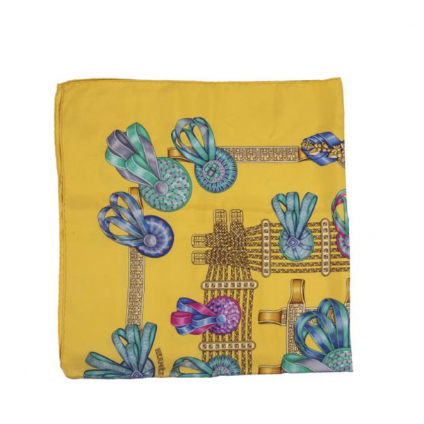HERMES. "Les Rubans du Cheval", pa&ntilde;uelo en twill de seda. 