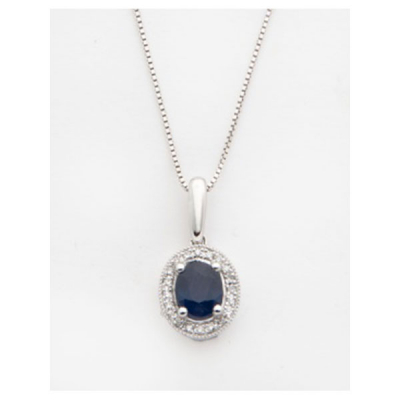Cadena y colgante en oro blanco con zafiro azul central y cuajado de diamantes talla brillante alrededor con un peso total de 0,04 cts. aprox.