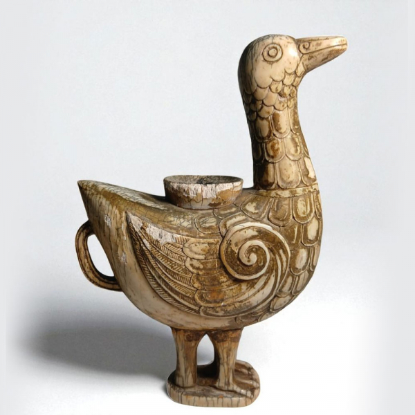 Lavapinceles escultórico (Bǐ xǐ diāosù) en forma de pato en marfil, China, dinastía Song (960–1279 d.C.). 