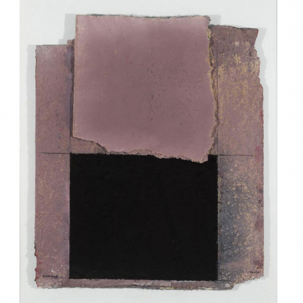 Rafael Canogar.   "Manto (2000)". Construcción en papel hecho a mano y pintado al óleo encolado a tabla