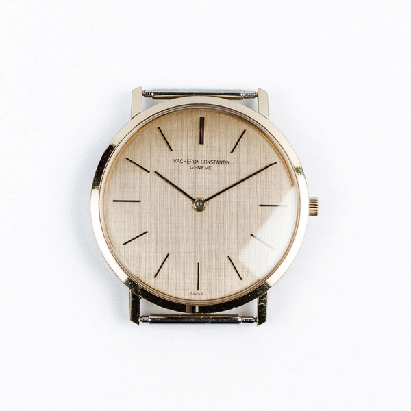 Reloj caballero suizo VACHERON &amp; CONSTANTIN, en caja original, extraplana, de oro amarillo. 33 mm.