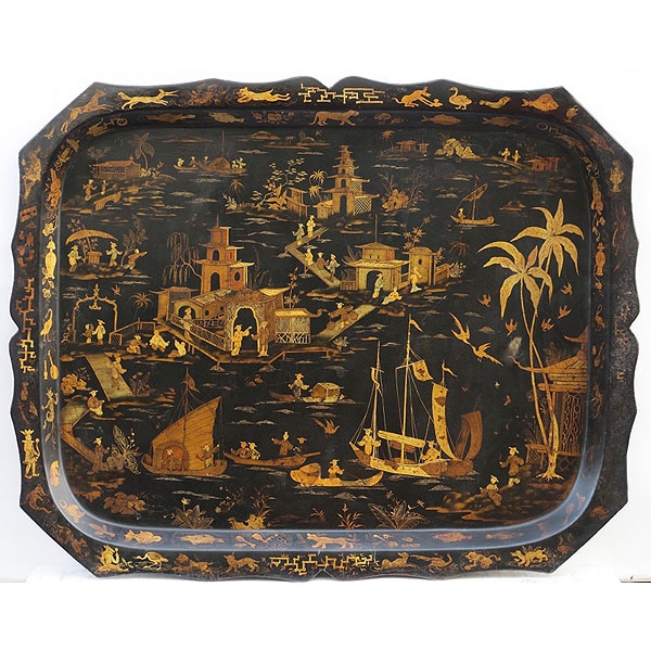 Bandeja de metal policromado en negro con chinerías en dorado 