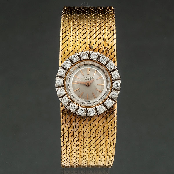 &quot;Universal Geneve&quot; Reloj de Dama realizado en oro amarillo de 18kt.