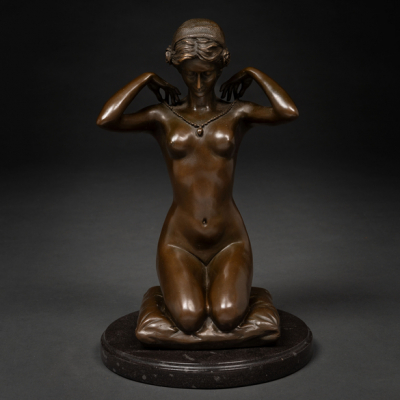 &quot;Dama con collar&quot; Escultura realizada en bronce siguiendo modelos de Ponsard.