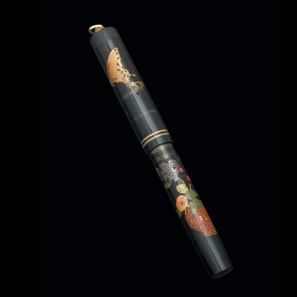 Estilográfica NAMIKI, modelo Vintage, circa 1930, tamaño Lady flats top T2, modelo Flowers and Butterflies 