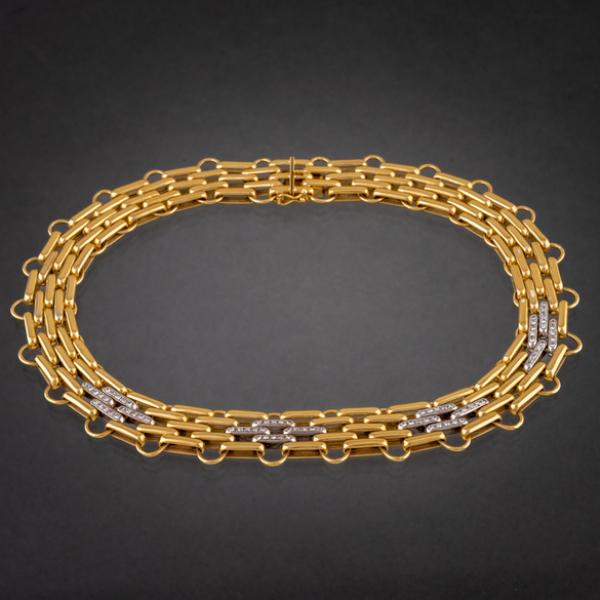 Gargantilla de eslabones en oro amarillo y oro blanco de 18kt con pavé de brillantes.