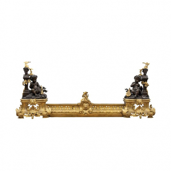 Importante frente de chimenea Napoleón III, en bronce dorado C. 1870