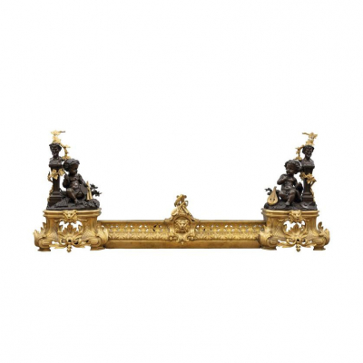Importante frente de chimenea Napoleón III, en bronce dorado C. 1870