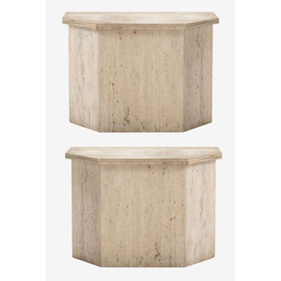 Pareja de consolas en mármol travertino convertibles en mesa.   Época: S. XX