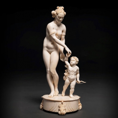 Escultura de Marfil Venus y Cupido