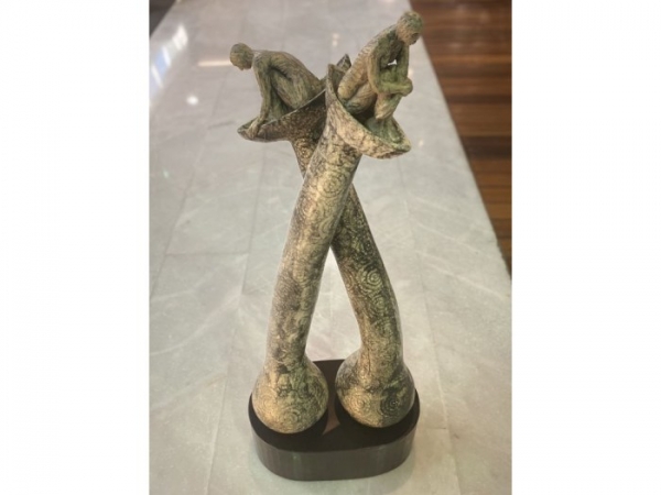 Vinil auto adherible sobre madera