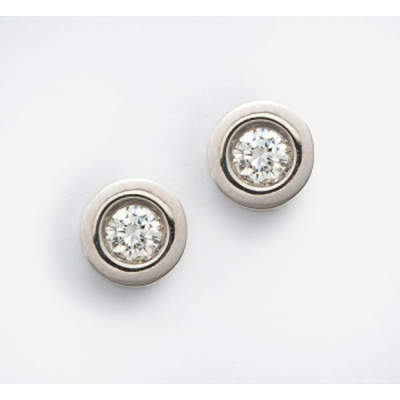 Pendientes chatón en oro blanco con diamantes talla brillante