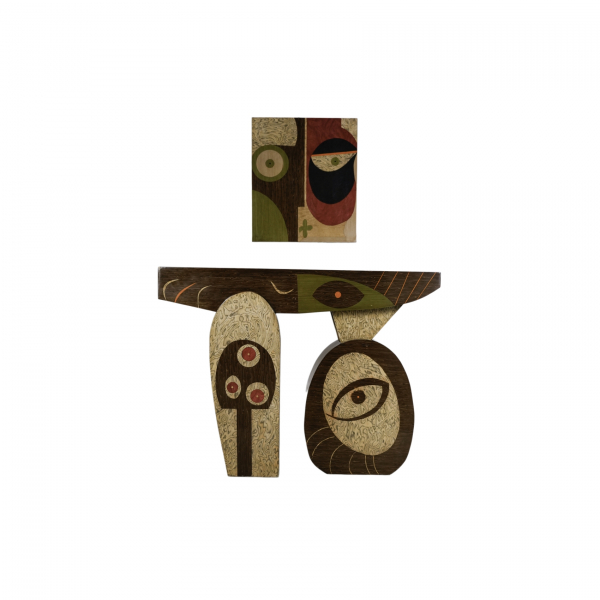 Consola en madera chapada con panel estilo cubista con acabados en direfentes tonalidades, s.XX.