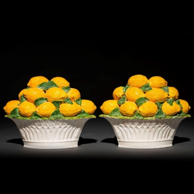 Pareja de cestos decorativos con limones
