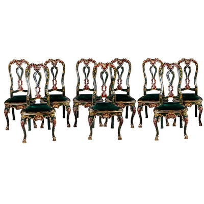 Diez sillas policromadas y doradas