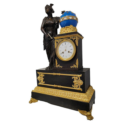 Importante reloj de Chimenea H.Robert - horloger de La Reine, Paris, Date Vers 1820-1830, escuela francesa del siglo XIX.
