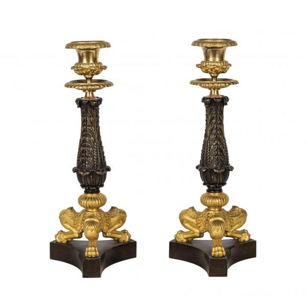 Pareja de candeleros Imperio en bronce S. XIX