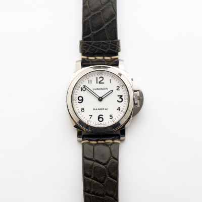 PANERAI &laquo;Luminor Base&raquo;. Reloj de pulsera para caballero en acero y correa de piel, c.2012. Ref. PB 535428. Edici&oacute;n limitada 335/500.  