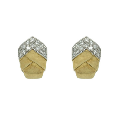Pendientes media criolla en oro bicolor con pavé de diamantes talla brillante