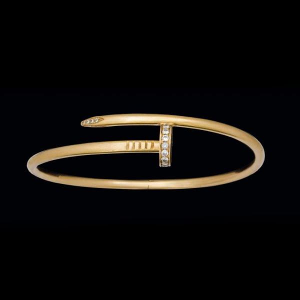 Pulsera de oro amarillo de 18 K CARTIER Juste un Clou, con diamantes.