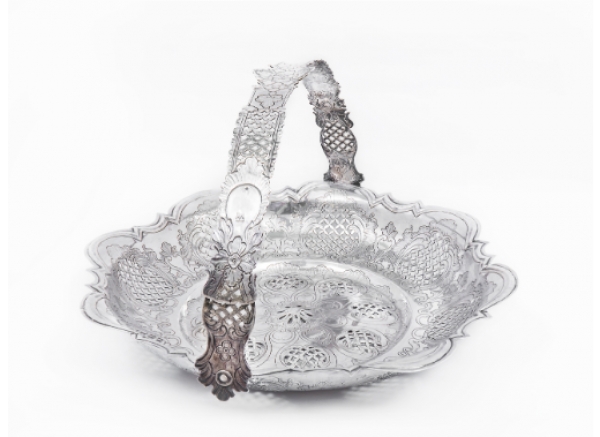 Cesta de plata con asa. Miguel Guerra, Nueva Guatemala, 1781-1792.
