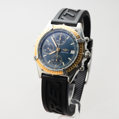 BREITLING. Reloj de pulsera unisex. En acero y correo de caucho.  