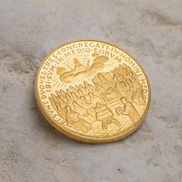 Moneda conmemorativa del Concilio Ecuménico Vaticano II en oro de 900 milésimas.