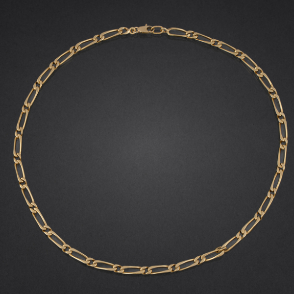 Cadena de eslabones rectangulares en oro amarillo de 18 kt.