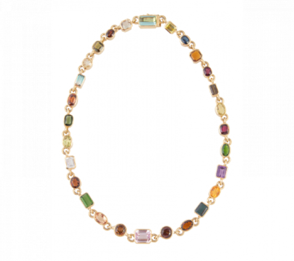 Collar compuesto por cuarzos y topacios de diferentes tallas y colores, en marcos macizos ovales o cuadrangulares articulados por asas de oro.