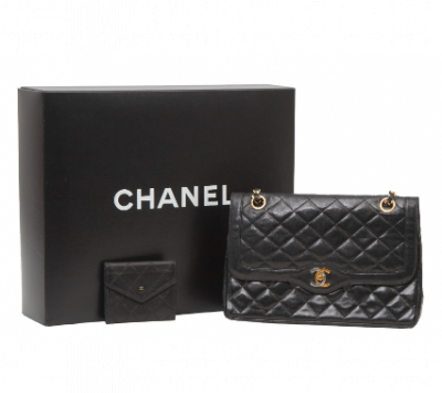 Bolso CHANEL vintage modelo Diana, y monedero CHANEL, con su funda, certificados, y caja original. 