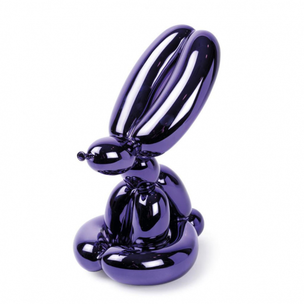 Jeff Koons. (1955) "Balloon Rabbit (Violet) (2017)". Escultura realizada en porcelana metalizada. Firmada, numerada (544/999)