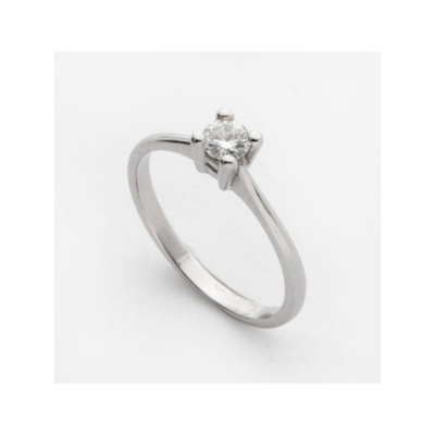 Solitario en oro blanco con diamante talla brillante central con peso total de 0,30 cts. aprox.