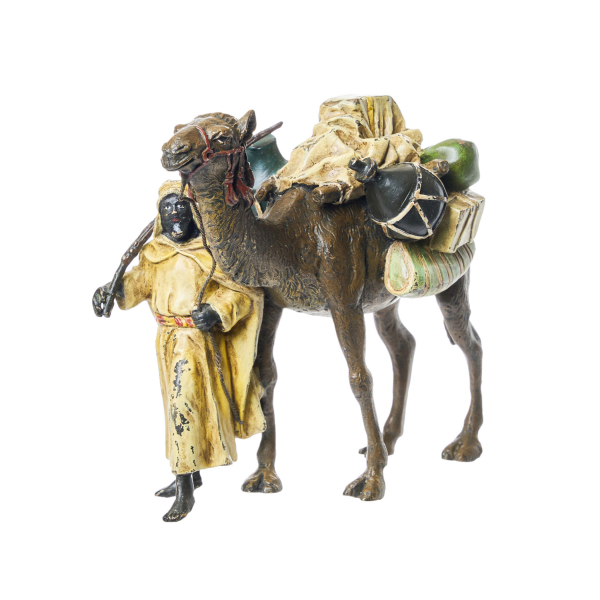 Franz Xaver Bergman (Viena, Austria, 1861-1936) Árabe con camello. Escultura en bronce esmaltado.