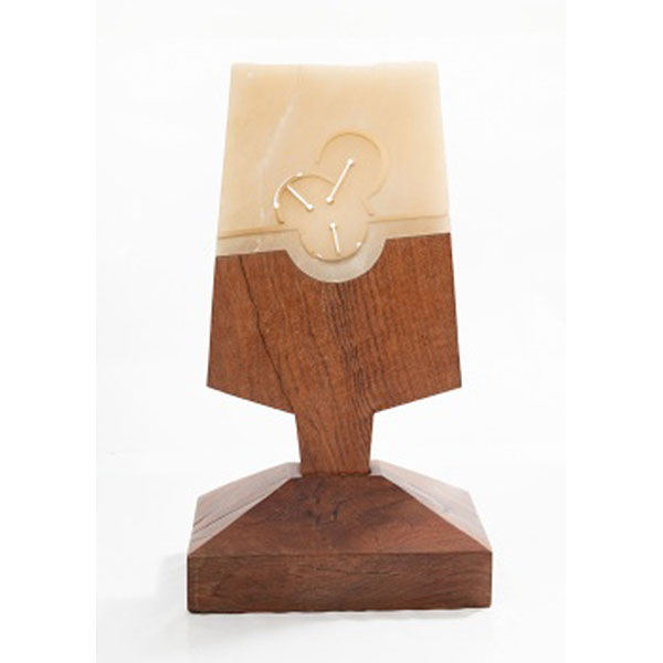 REMIGIO  MENDIBURU MIRANDA  (1931 Fuenterrabía, Guipúzcoa - 1990 Barcelona) "Sin título ". Escultura madera