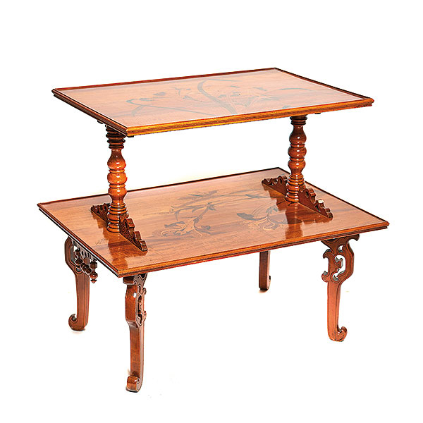 Émile Gallé (Nancy, Francia, 1846-1904)  Mesa auxiliar Art Nouveau en madera de roble con marquetería c.1895 